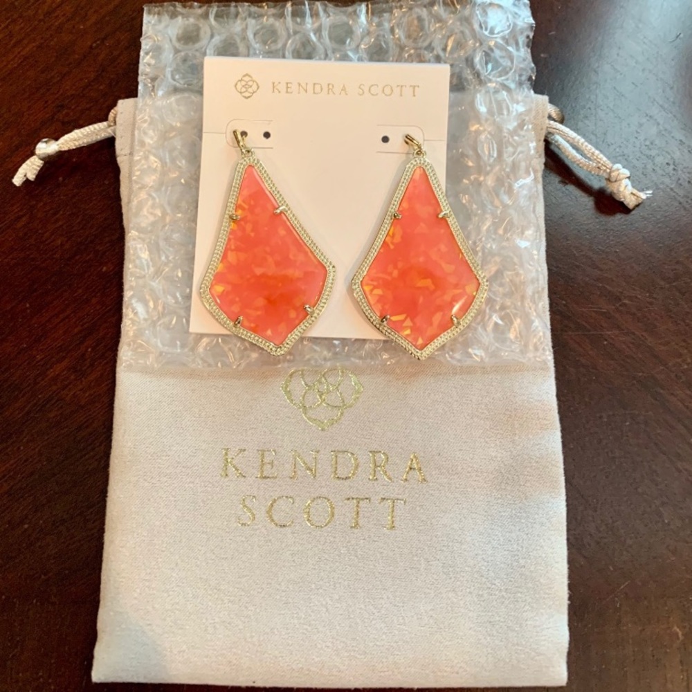 Kendra Scott Earrings. Texas-Exclusive Alexandra